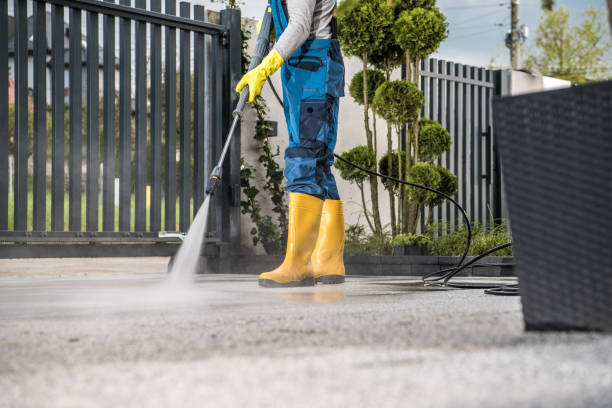 Best Commercial Pressure Washing  in Beloit, OH